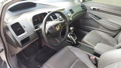 HONDA Civic 1.8 16V 4P LXS, Foto 4