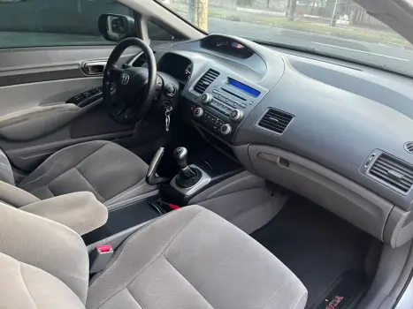 HONDA Civic 1.8 16V 4P FLEX LXS, Foto 13