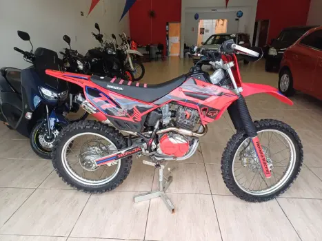 HONDA CRF 230 F, Foto 1