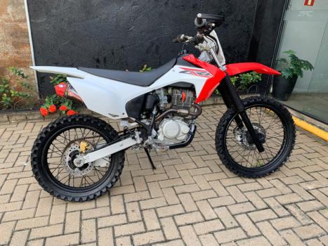 HONDA CRF 230 F, Foto 3