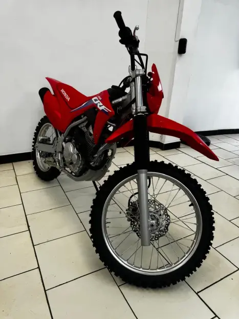 HONDA CRF 250 F, Foto 2