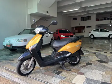 HONDA Lead 110 , Foto 2