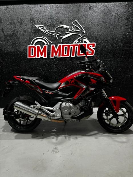 HONDA NC 700 X ABS, Foto 1