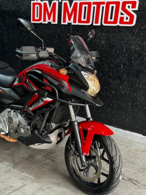 HONDA NC 700 X ABS, Foto 2