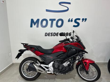 HONDA NC 750 X ABS, Foto 1