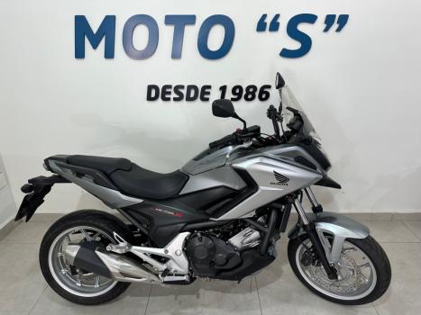 HONDA NC 750 X ABS, Foto 2