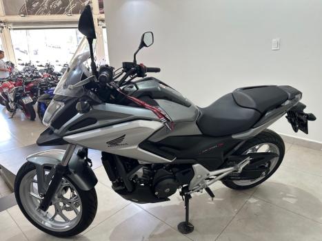 HONDA NC 750 X ABS, Foto 4