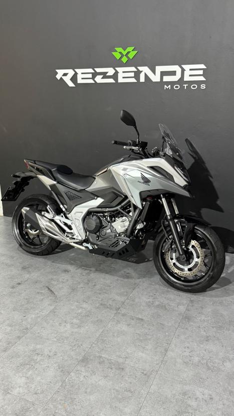 HONDA NC 750 X ABS, Foto 4
