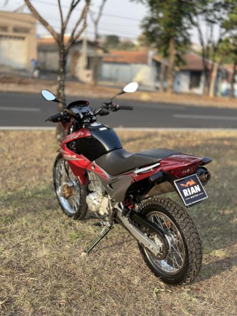 HONDA NX Falcon 400, Foto 3