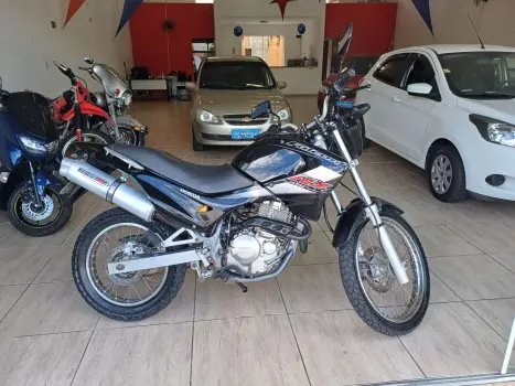 HONDA NX Falcon 400, Foto 1