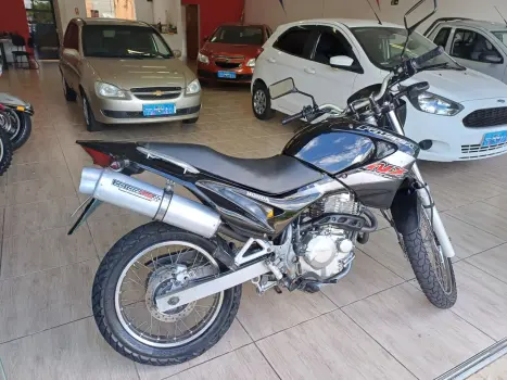 HONDA NX Falcon 400, Foto 2