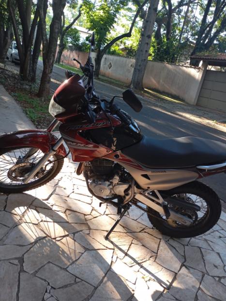 HONDA NX Falcon 400, Foto 3