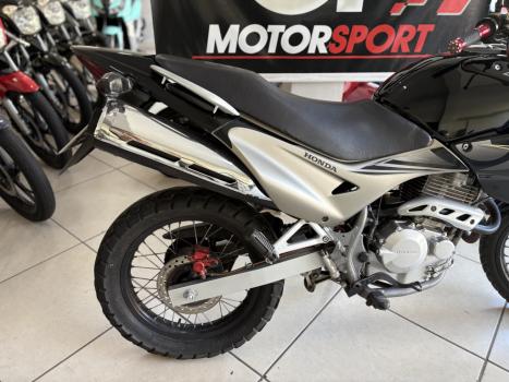 HONDA NX Falcon 400, Foto 2