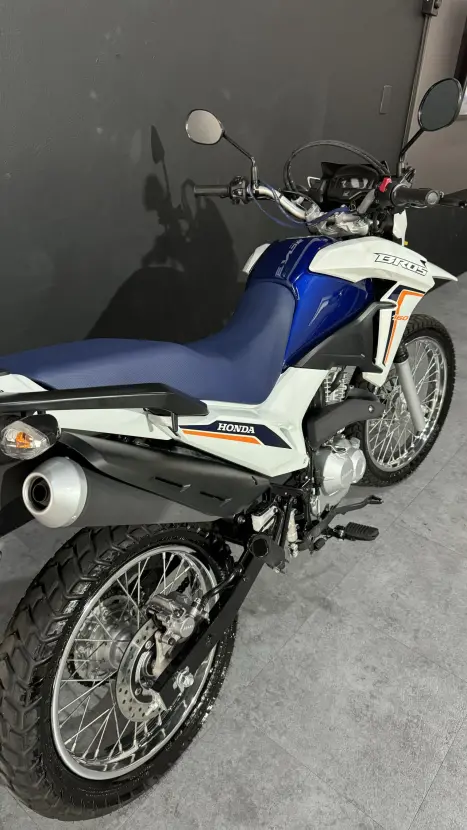 HONDA NXR Bros 160 ESDD, Foto 2