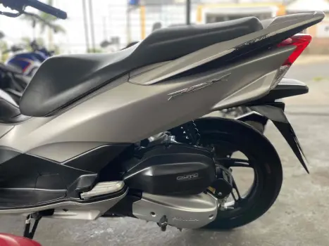 HONDA PCX 150 DLX, Foto 11