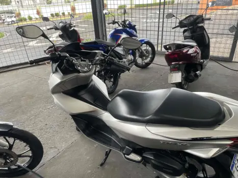 HONDA PCX 150 DLX, Foto 12