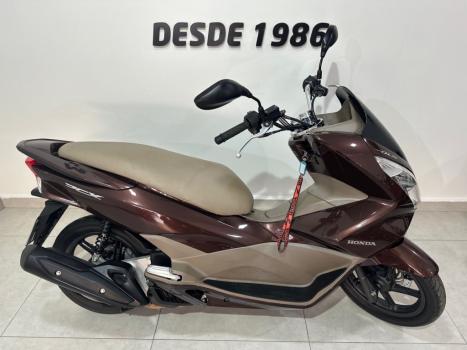 HONDA PCX 150 DLX, Foto 2