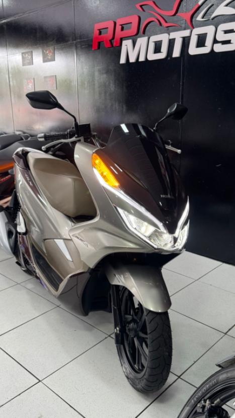 HONDA PCX 150 DLX, Foto 4