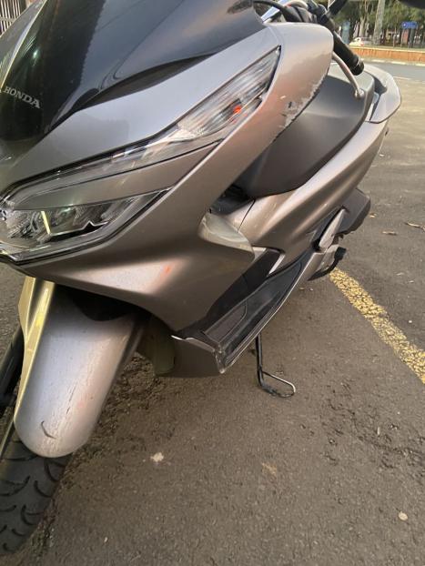 HONDA PCX 150 DLX, Foto 2