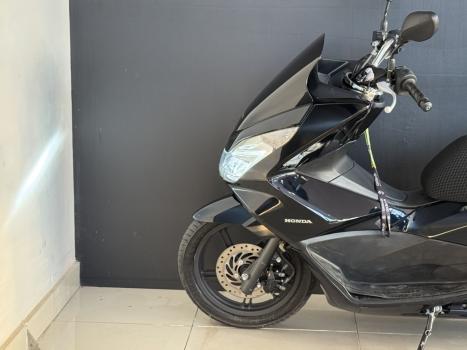HONDA PCX 150 DLX, Foto 2