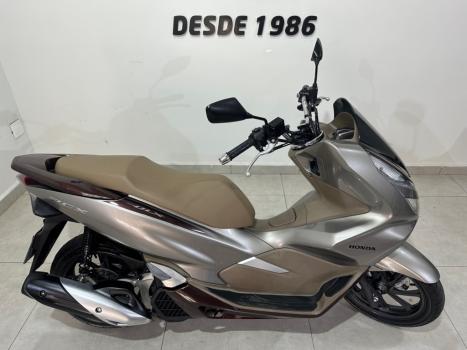 HONDA PCX 150 DLX, Foto 2