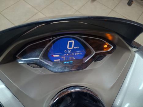 HONDA PCX 150 DLX, Foto 2