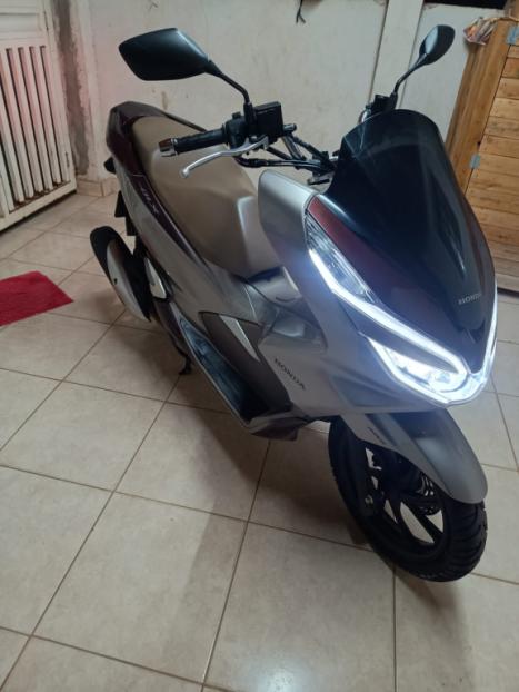 HONDA PCX 150 DLX, Foto 3