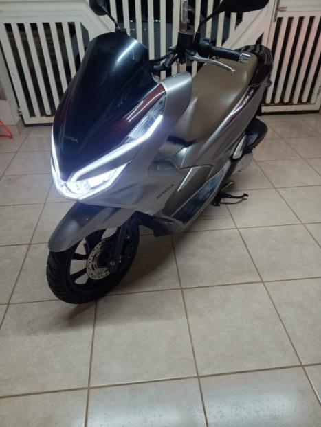HONDA PCX 150 DLX, Foto 4