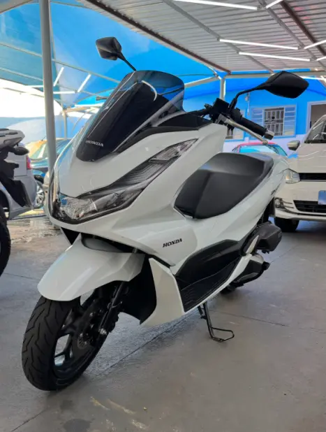 HONDA PCX 160 DLX ABS, Foto 2