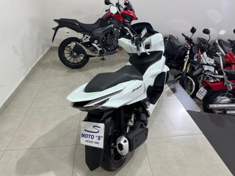 HONDA PCX 160 DLX ABS, Foto 4