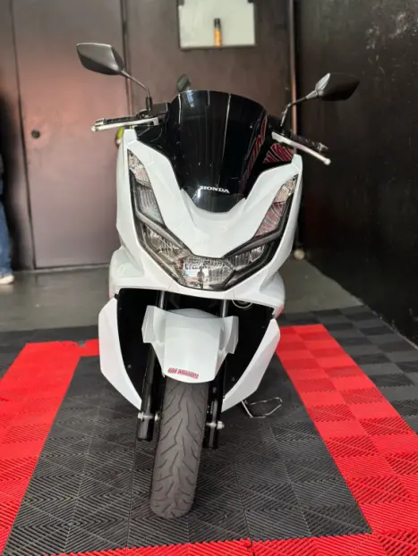 HONDA PCX 160 DLX ABS, Foto 2