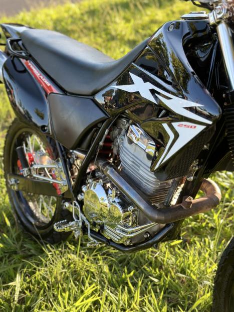 HONDA XR Tornado 250 , Foto 10