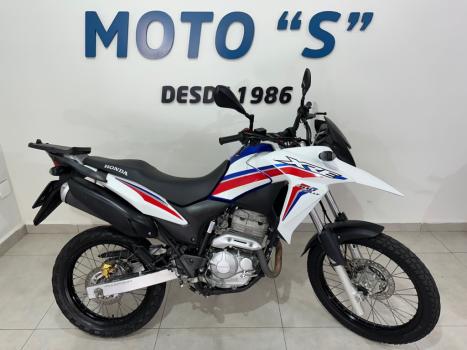 HONDA XRE 300 , Foto 2