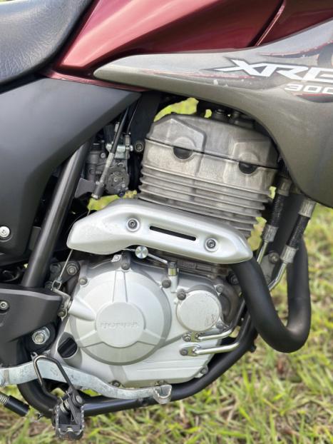 HONDA XRE 300 , Foto 11