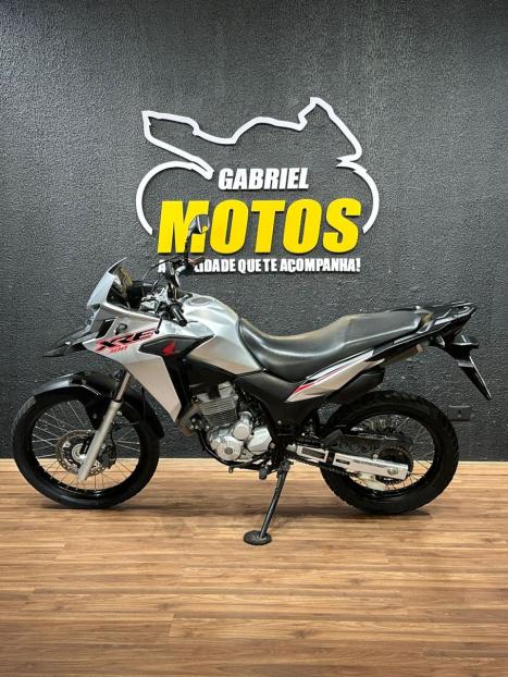 HONDA XRE 300 ABS, Foto 2