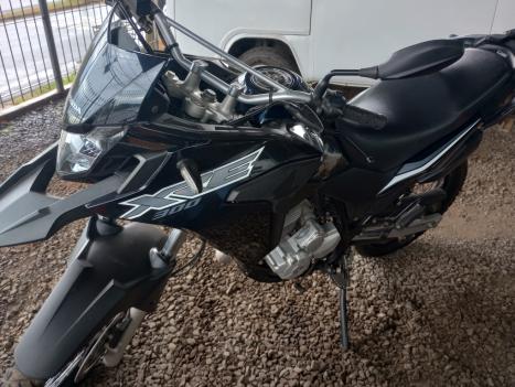 HONDA XRE 300 ABS, Foto 2