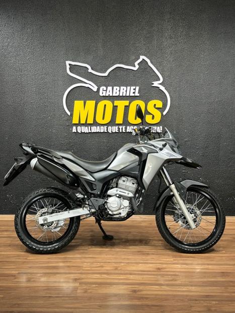HONDA XRE 300 ABS, Foto 1