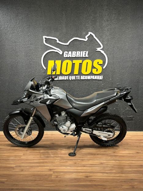HONDA XRE 300 ABS, Foto 2