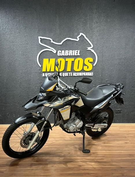 HONDA XRE 300 ADVENTURE, Foto 4