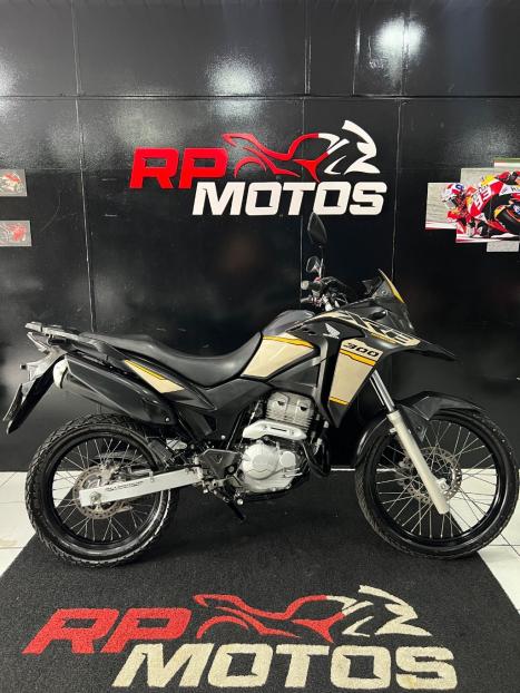 HONDA XRE 300 ADVENTURE, Foto 1