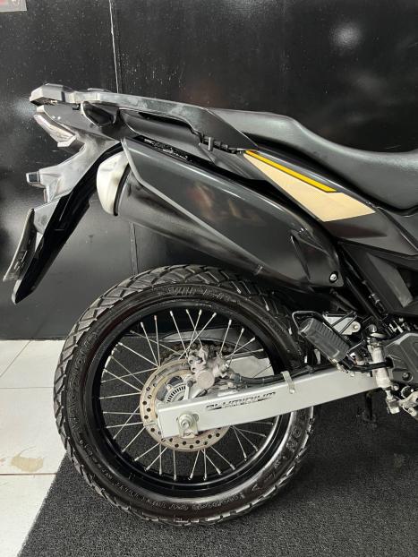 HONDA XRE 300 ADVENTURE, Foto 2