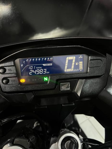 HONDA XRE 300 ADVENTURE, Foto 12