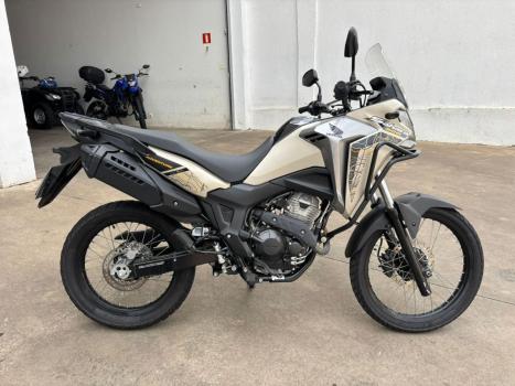 HONDA XRE 300 Sahara ADVENTURE, Foto 3