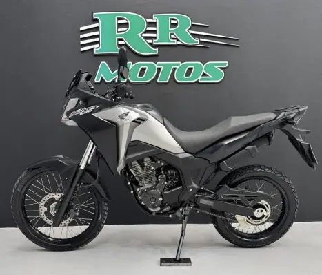 HONDA XRE 300 Sahara , Foto 1