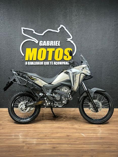 HONDA XRE 300 Sahara ADVENTURE, Foto 1