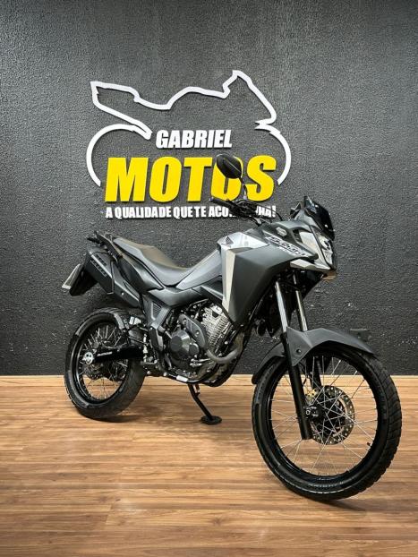 HONDA XRE 300 Sahara , Foto 3
