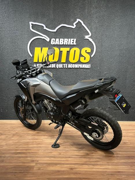 HONDA XRE 300 Sahara , Foto 6