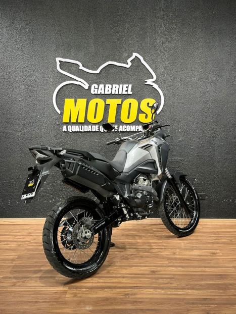 HONDA XRE 300 Sahara , Foto 6