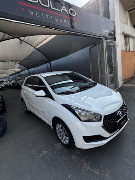 HYUNDAI HB 20 Hatch 1.6 16V 4P FLEX COMFORT PLUS AUTOMTICO, Foto 4