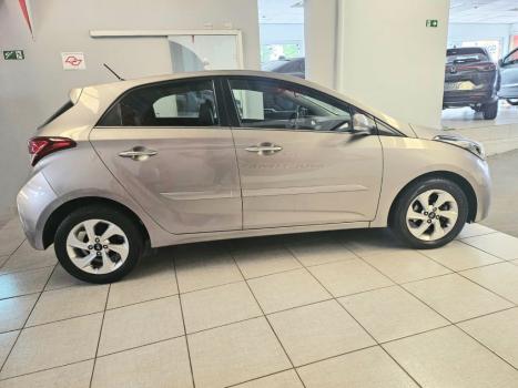 HYUNDAI HB 20 Hatch 1.6 16V 4P PREMIUM FLEX AUTOMTICO, Foto 4